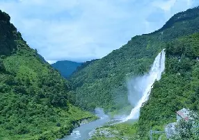 Explore Northeast India's Beauty with Lazytrip